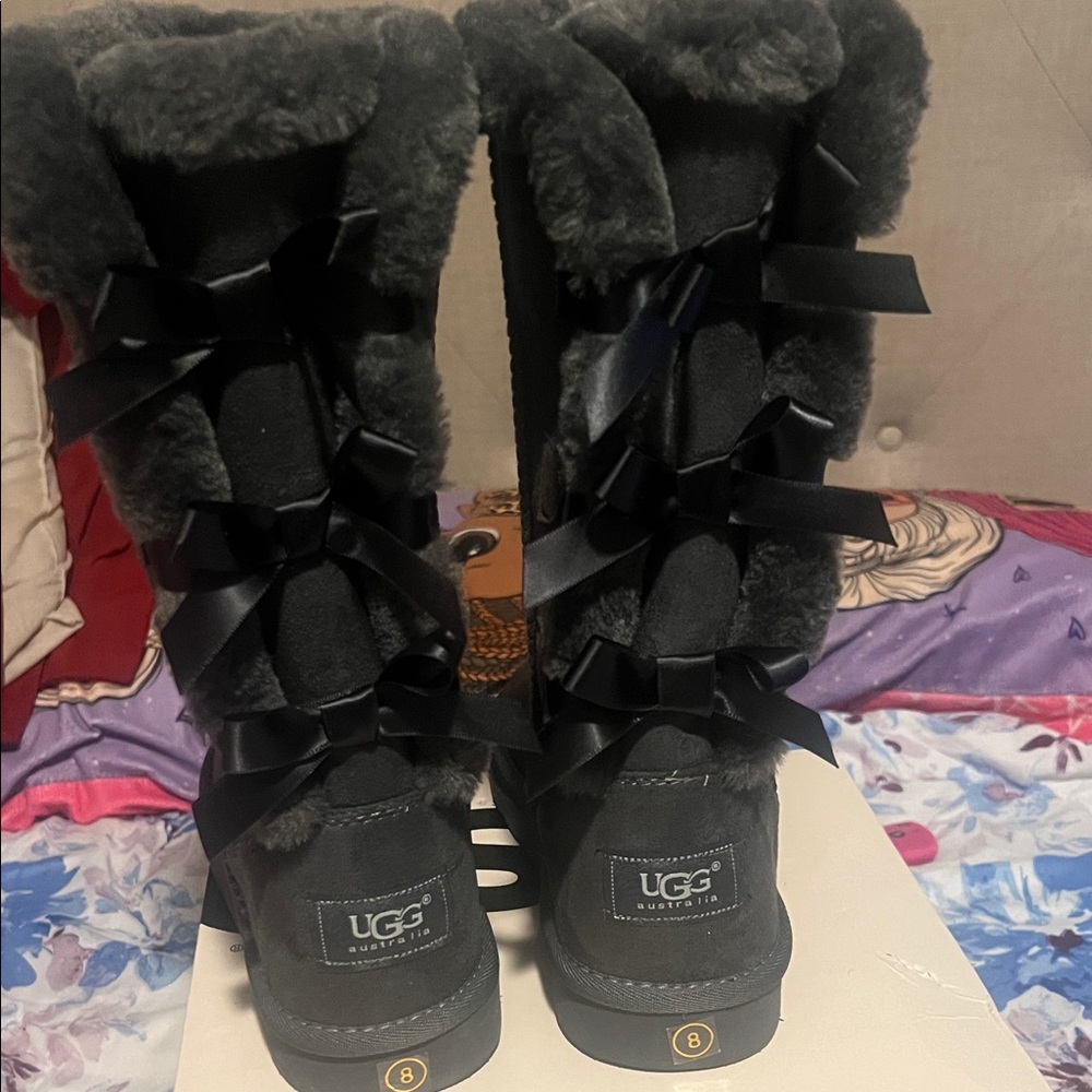 Black Fur-Lined Boots with Ribbon Detail - Picture 2 of 4